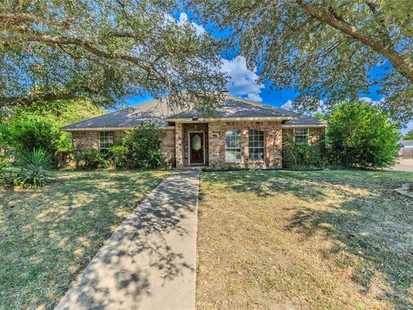 10505 Oak Creek Drive, Greenville, TX 75402