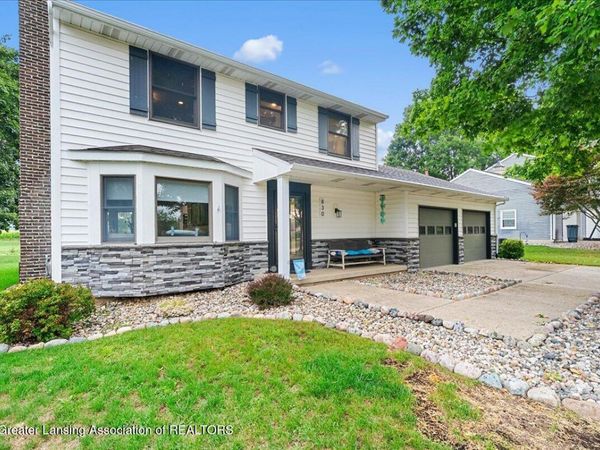 830 Andover Drive, DeWitt, MI 48820
