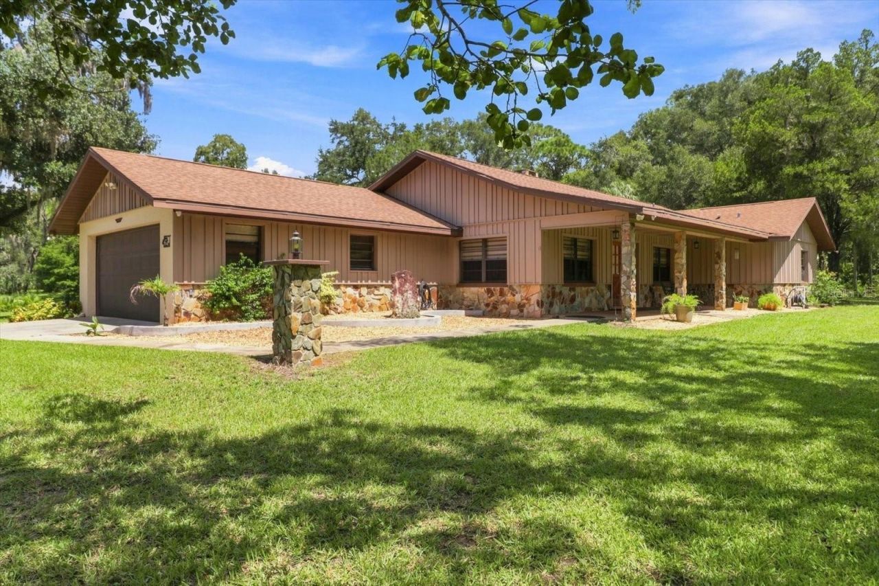 10265 W Springtree Lane, Crystal River, FL 34428 Photo