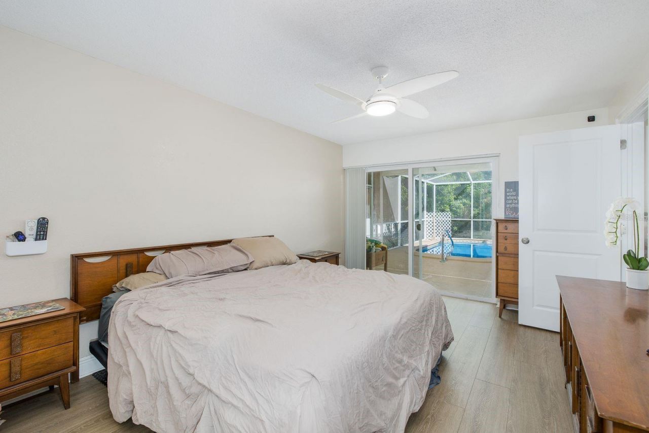11555 Pine Street, Seminole, FL 33772 Photo