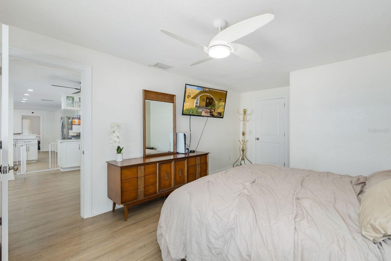 11555 Pine Street, Seminole, FL 33772 Photo