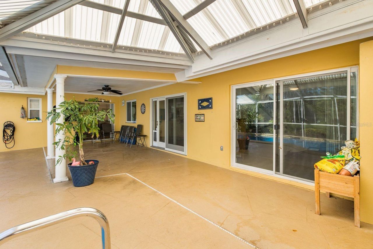 11555 Pine Street, Seminole, FL 33772 Photo