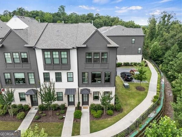 6579 Beacon Drive, Unit 327, Atlanta, GA 30328