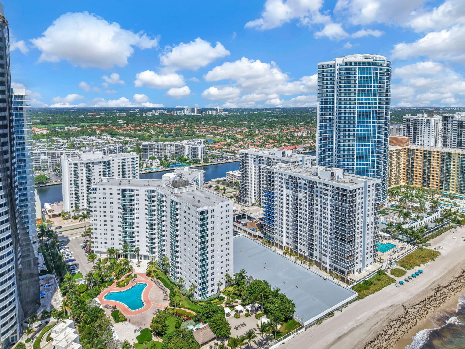 3001 S Ocean Drive, Unit 403, Hollywood, FL 33019 Photo