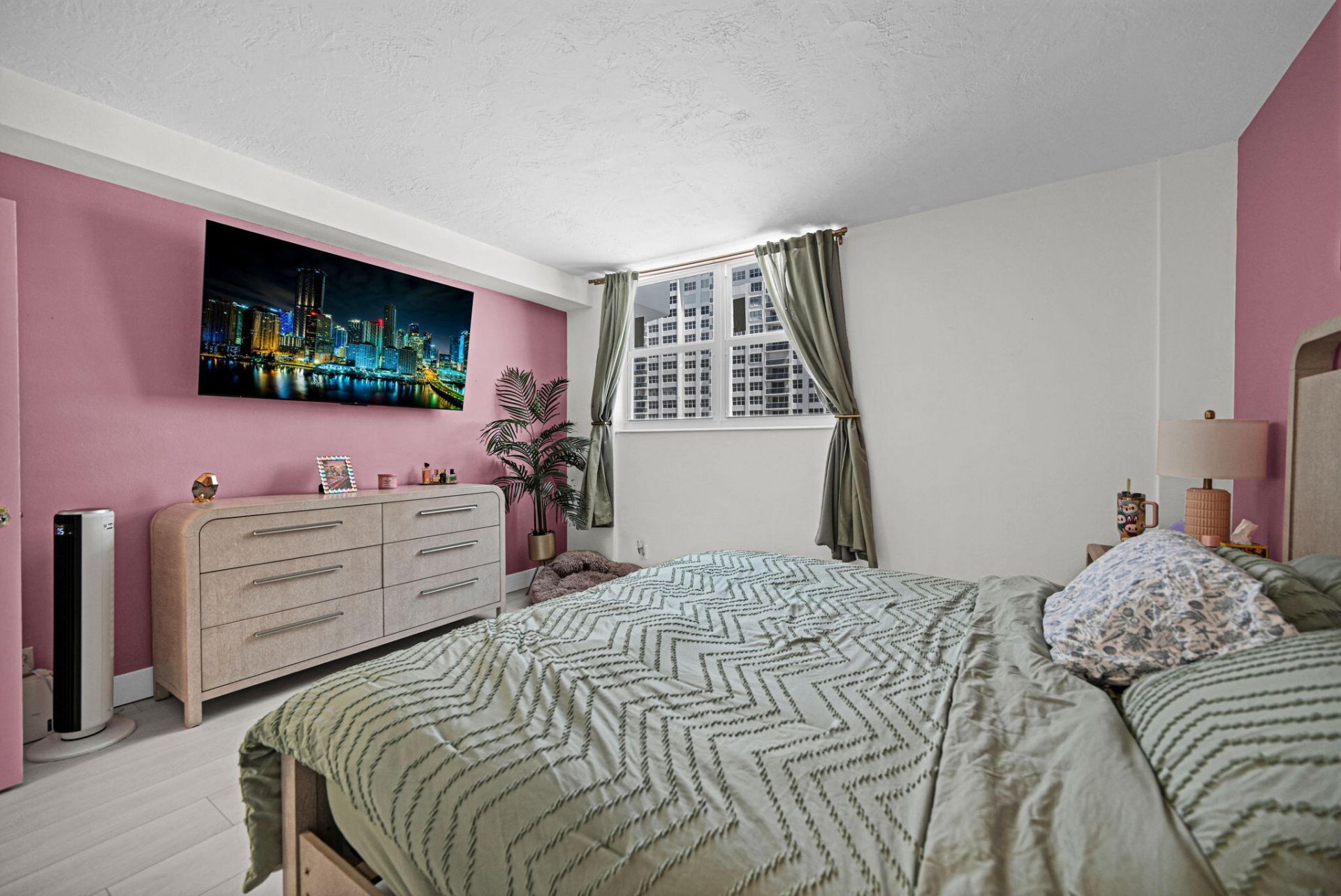 3001 S Ocean Drive, Unit 403, Hollywood, FL 33019 Photo