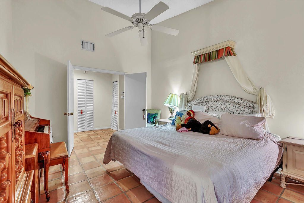 9420 Chelsea Drive S, Plantation, FL 33324 Photo