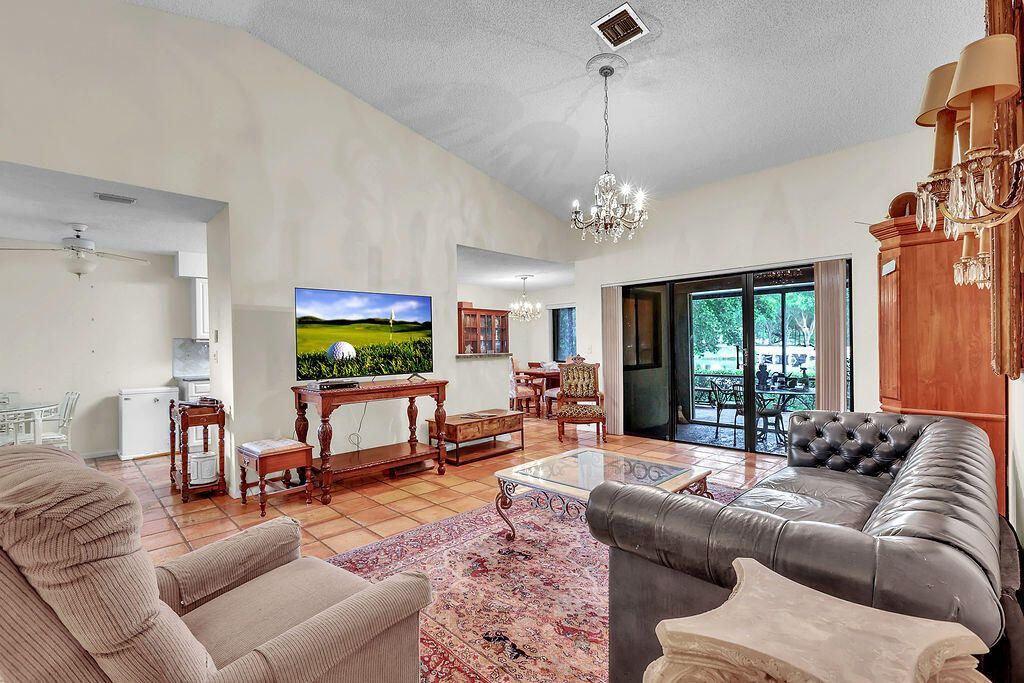 9420 Chelsea Drive S, Plantation, FL 33324 Photo