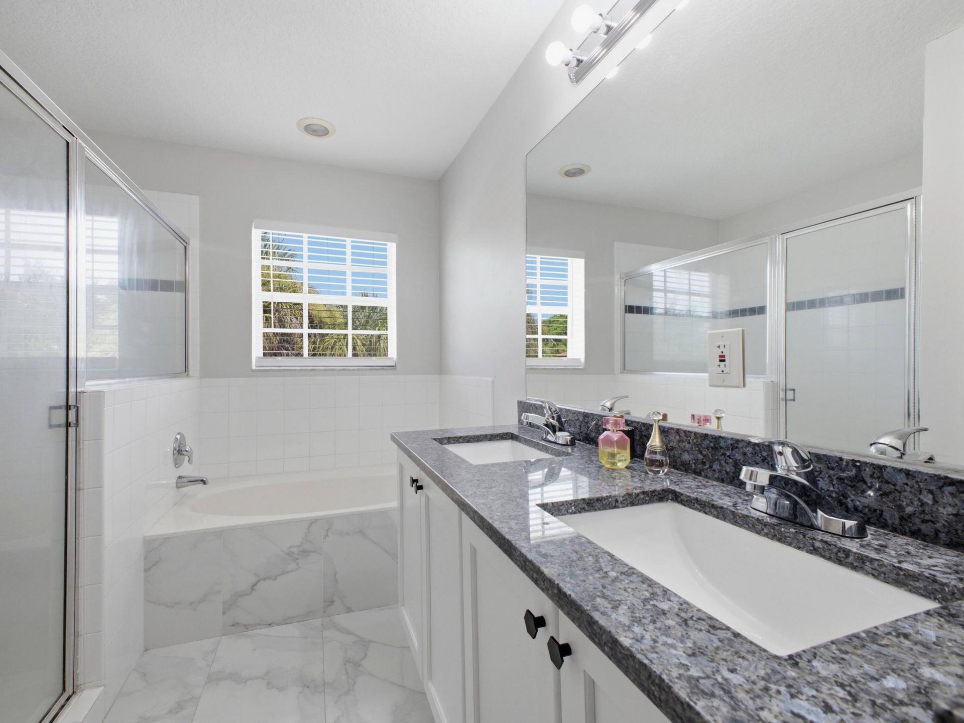 5676 Azalea Circle, West Palm Beach, FL 33415 Photo