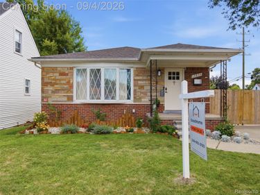 17830 Martin Road, Roseville, Mi 48066