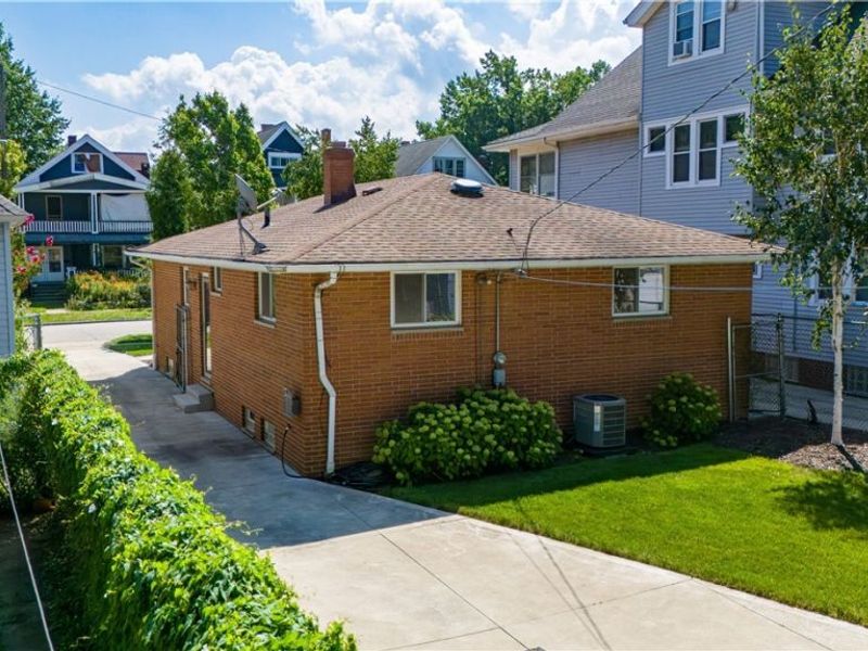 1316 W 105th Street, Cleveland, OH 44102 Photo 31