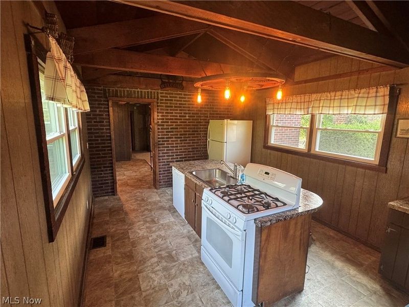 9050 Trinity Church Road, Lisbon, OH 44432 Photo 4