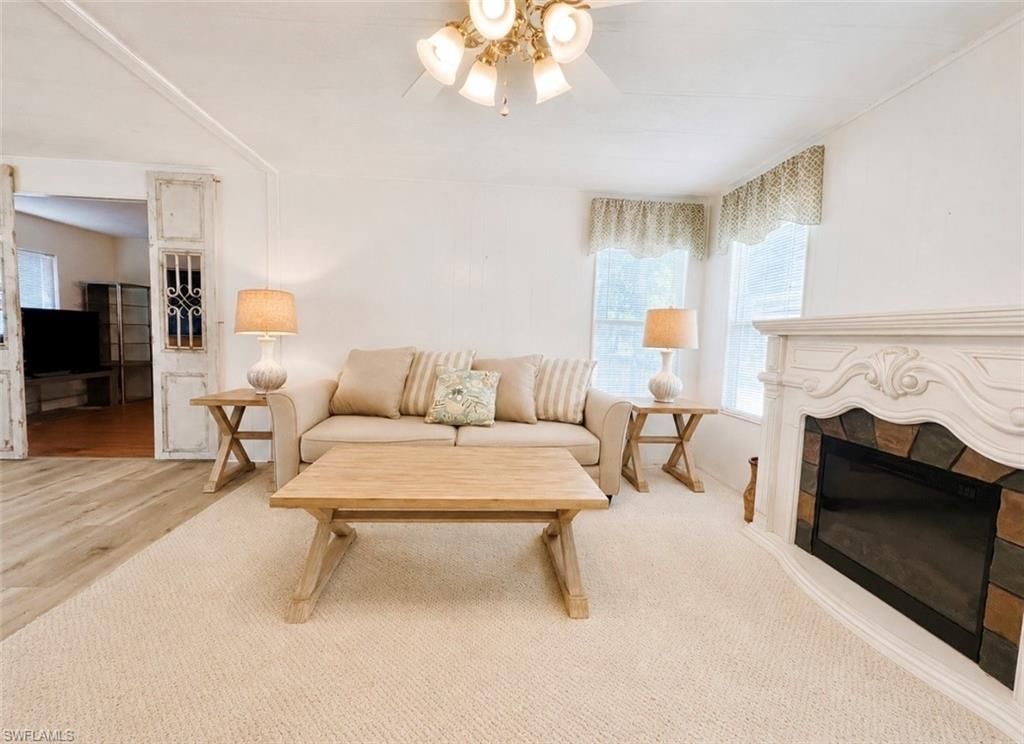 817 Cape Haze Ln, Naples, FL 34104 Photo