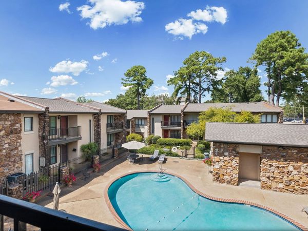 439 S PERKINS RD, Unit 439-2, Memphis, TN 38117