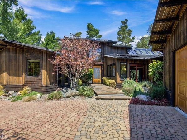 565 Chiswick Way, Cambria, CA 93428