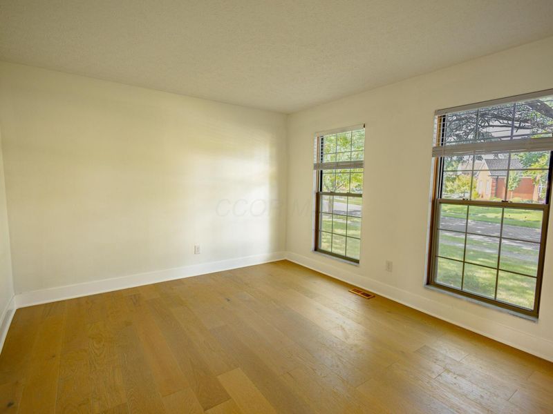 4581 Huntwicke Drive, Hilliard, OH 43026 Photo 5