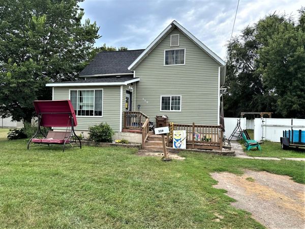 559 S 1st Street, Montevideo, MN 56265