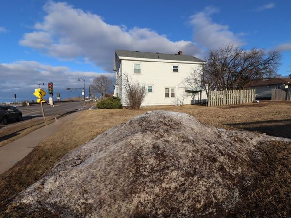 1306 Lake Shore Drive W, Ashland, WI 54806