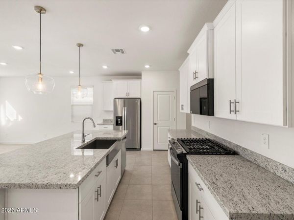 15641 W HONEYSUCKLE Drive, Surprise, AZ 85387