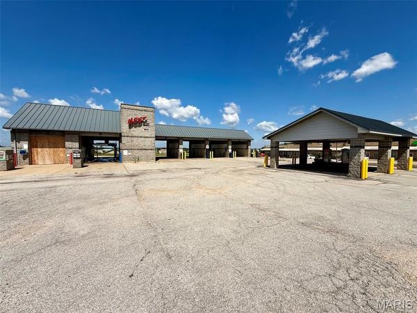 311 E Springfield Road , Sullivan, MO 63080