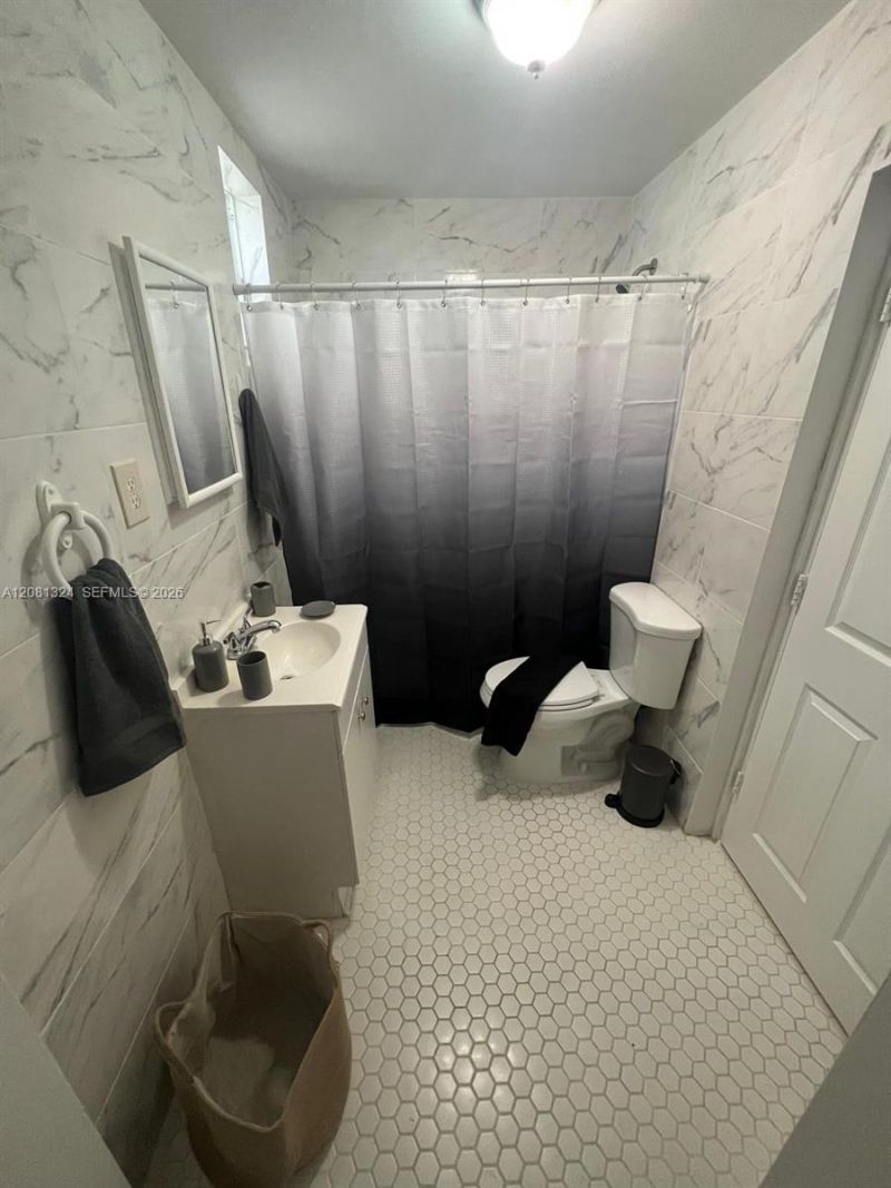 2224 SW 11th St , Unit 2, Miami, FL 33135 Photo