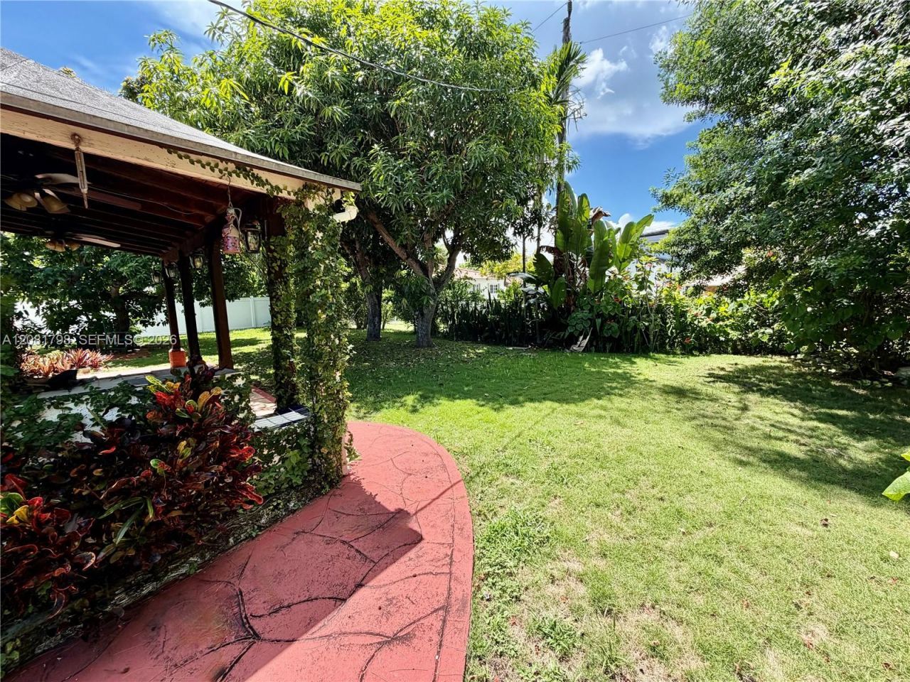 9132 Byron Ave, Surfside, FL 33154 Photo