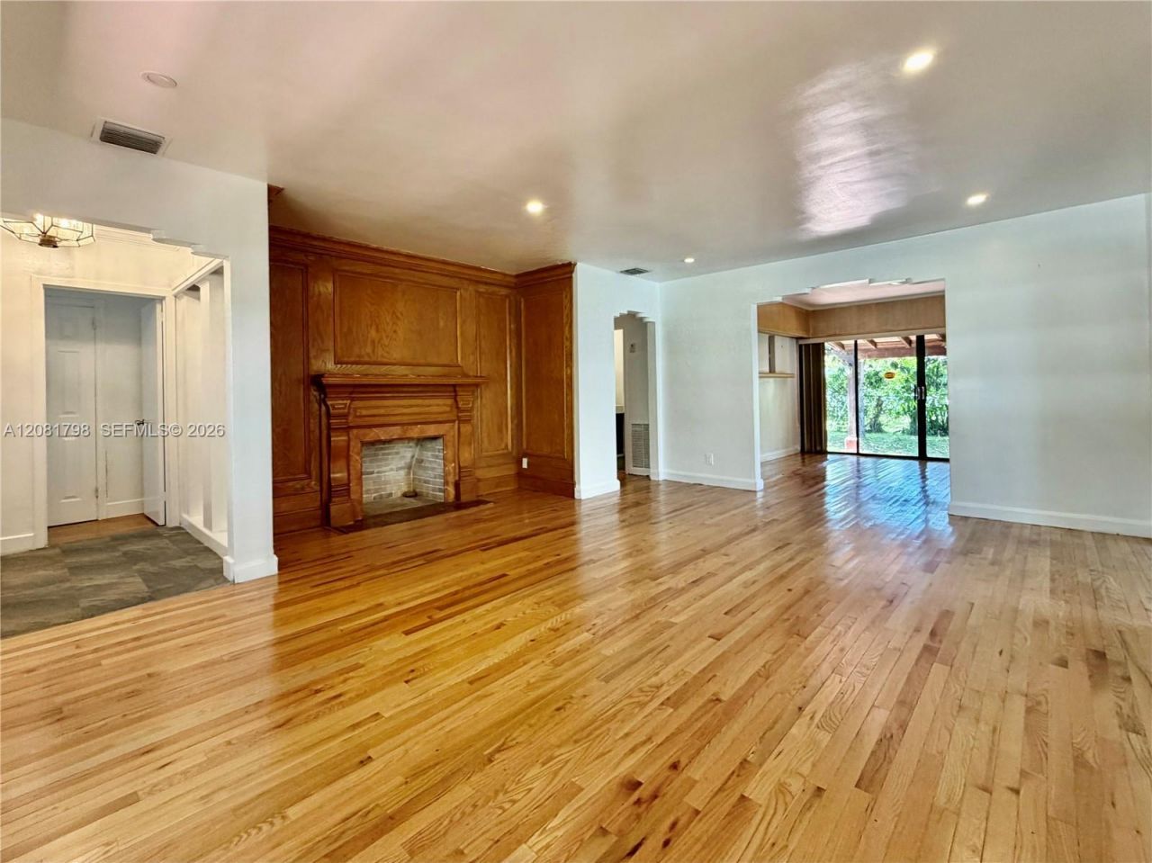 9132 Byron Ave, Surfside, FL 33154 Photo