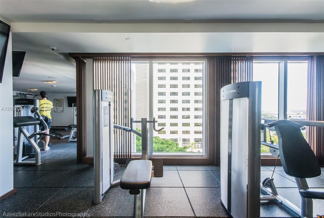 325 S Biscayne Blvd , Unit 415, Miami, FL 33131 Photo