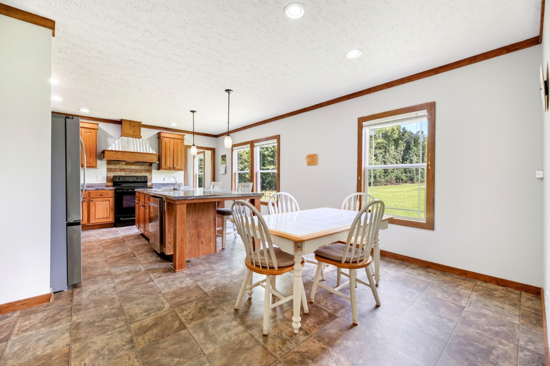 1331 N Brewington Road Photo 22
