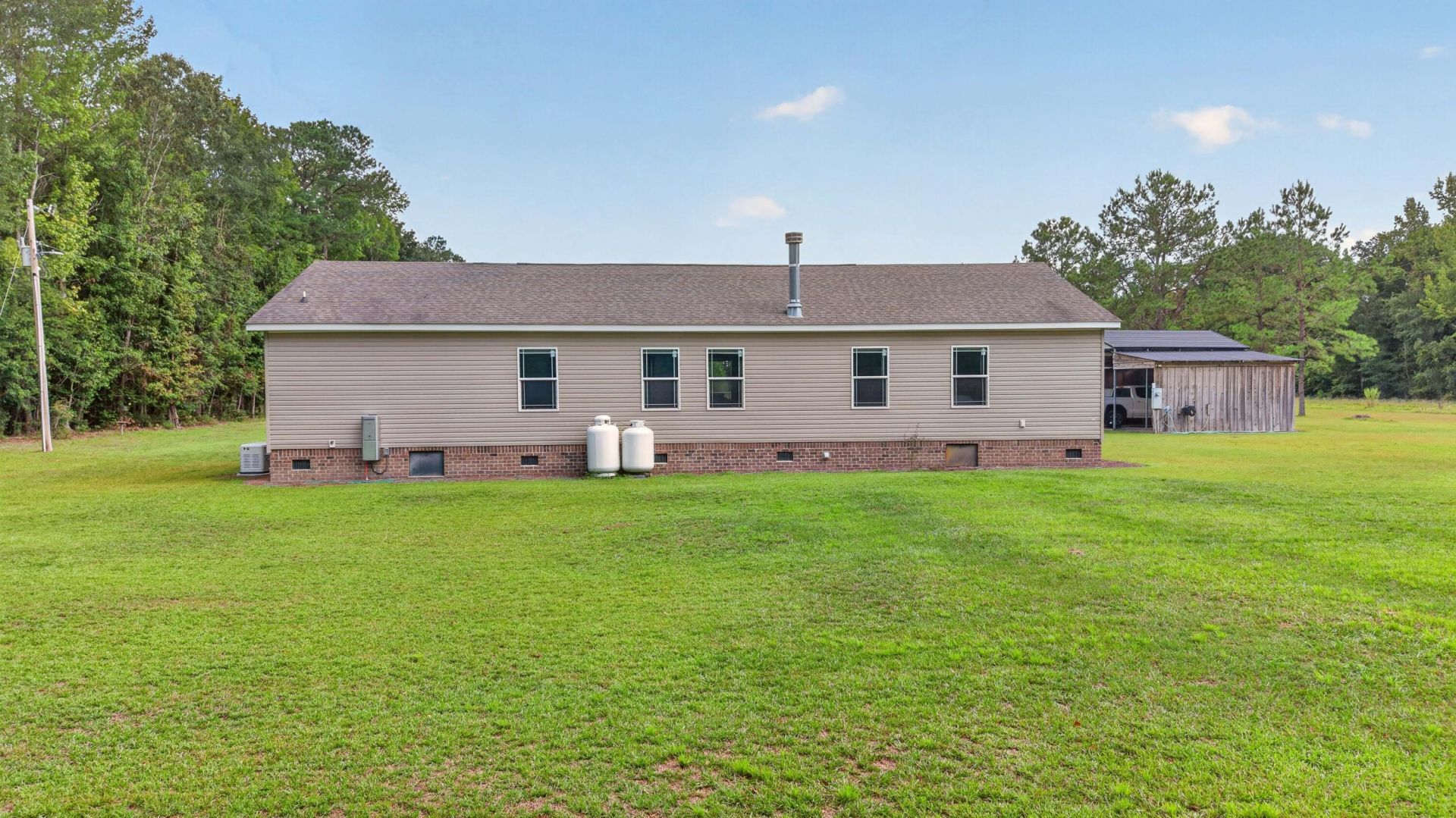 1331 N Brewington Road Photo 6