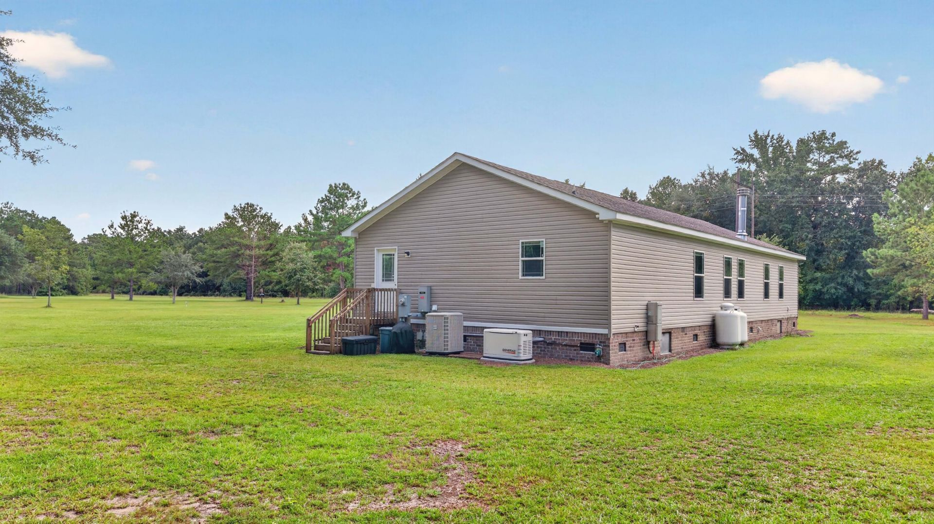 1331 N Brewington Road Photo 7