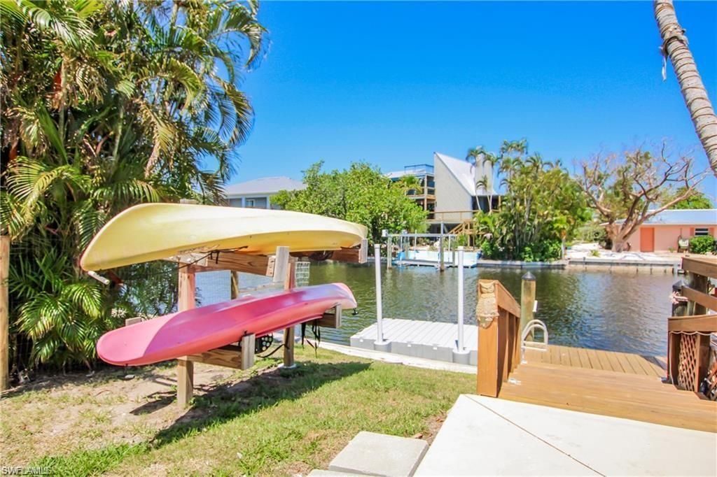 3226 Stringfellow Rd, Saint James City, FL 33956 Photo