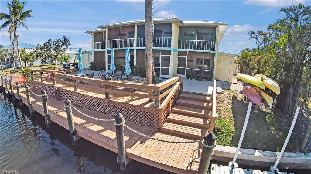 3226 Stringfellow Rd, Saint James City, FL 33956 Photo