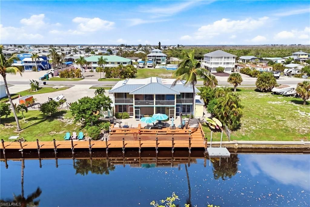 3226 Stringfellow Rd, Saint James City, FL 33956 Photo