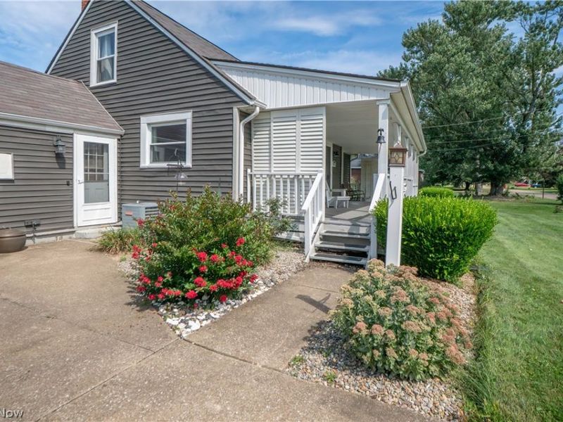 2125 41st Street NE, Canton, OH 44705 Photo 3