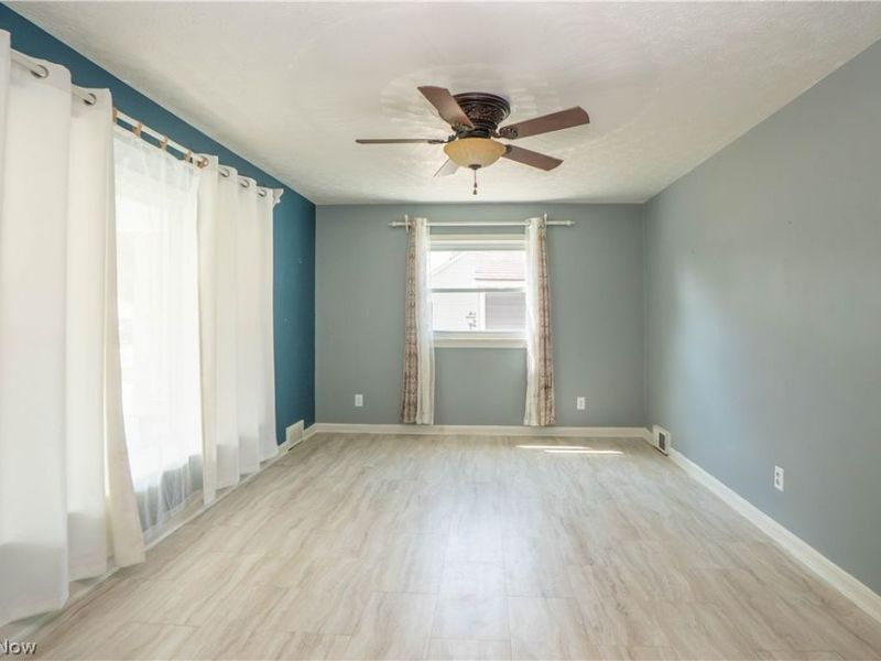 2125 41st Street NE, Canton, OH 44705 Photo 7