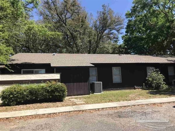8360 Country Walk Dr, Pensacola, FL 32514