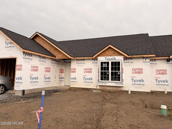 2841 Autumn Lake Drive, Lima, OH 45801