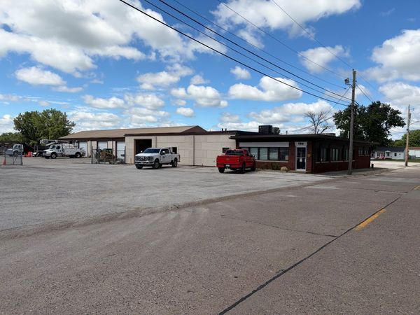 708 34th Avenue , Rock Island, IL 61201