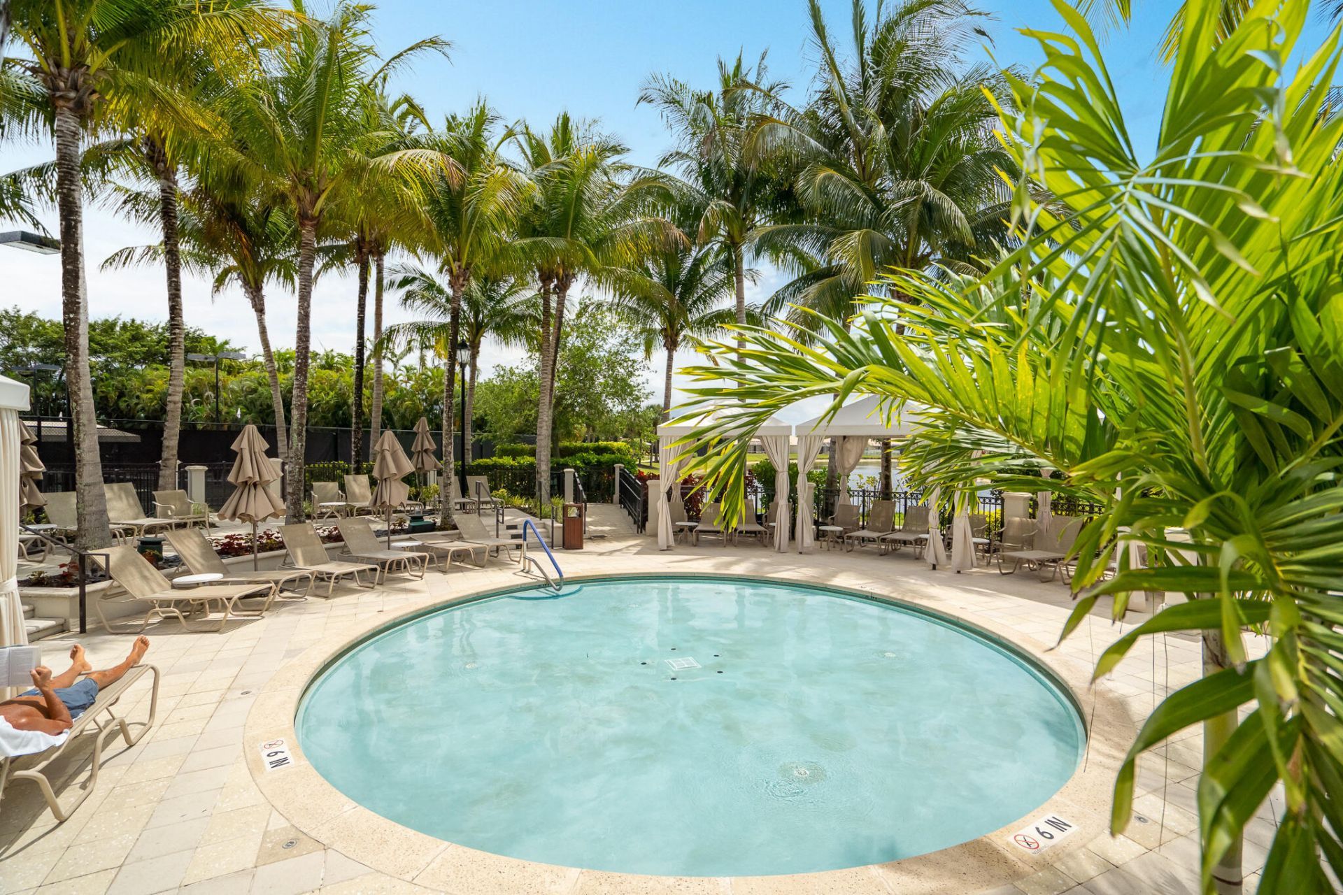 8049 Aberdeen Drive, Unit 202, Boynton Beach, FL 33472 Photo