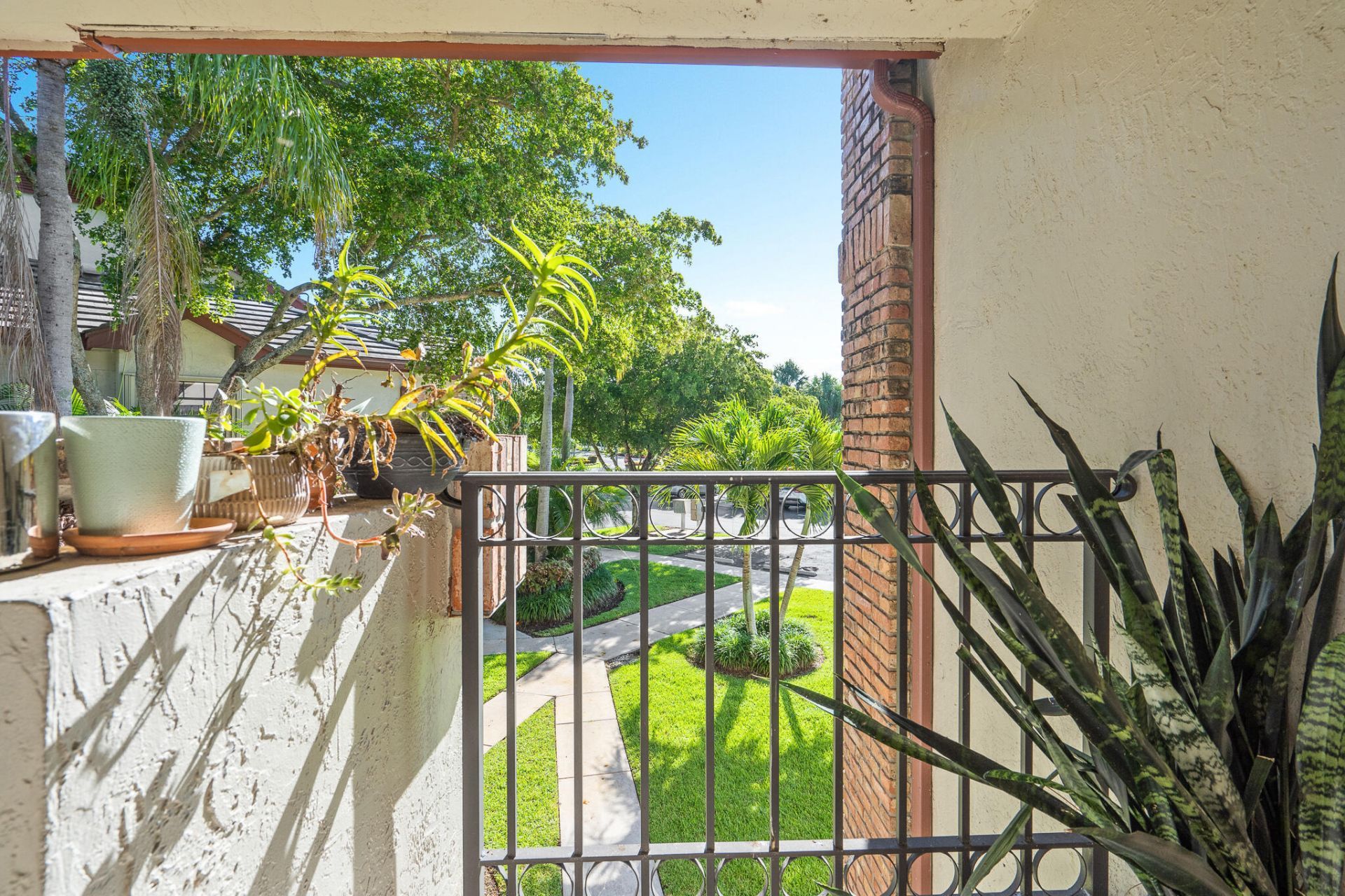 8049 Aberdeen Drive, Unit 202, Boynton Beach, FL 33472 Photo