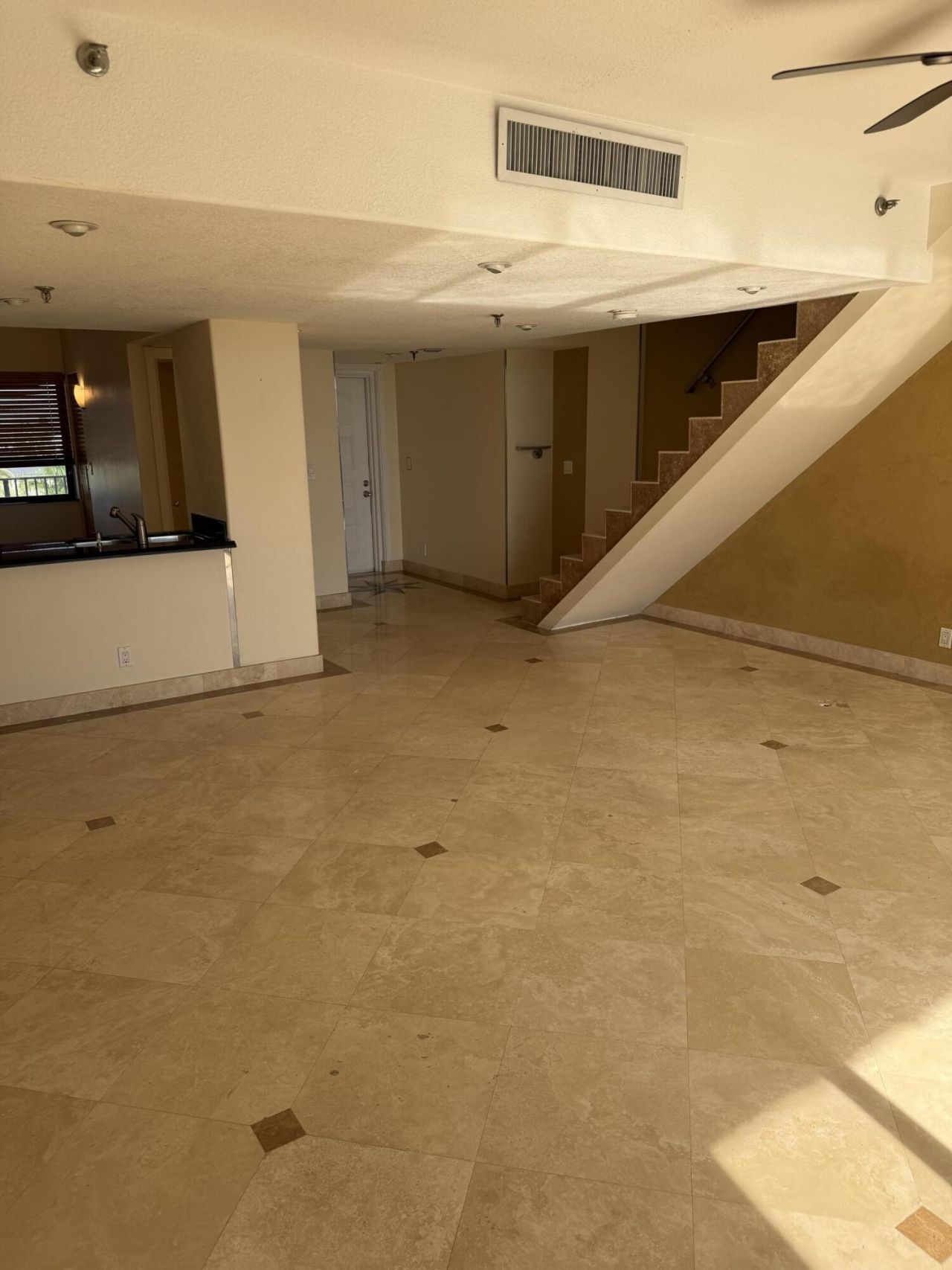 2300 NE 33rd Avenue, Unit 604, Fort Lauderdale, FL 33305 Photo