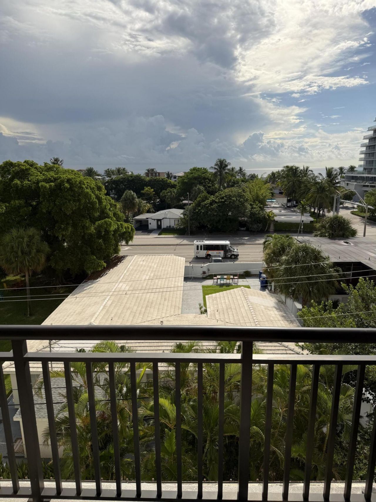 2300 NE 33rd Avenue, Unit 604, Fort Lauderdale, FL 33305 Photo