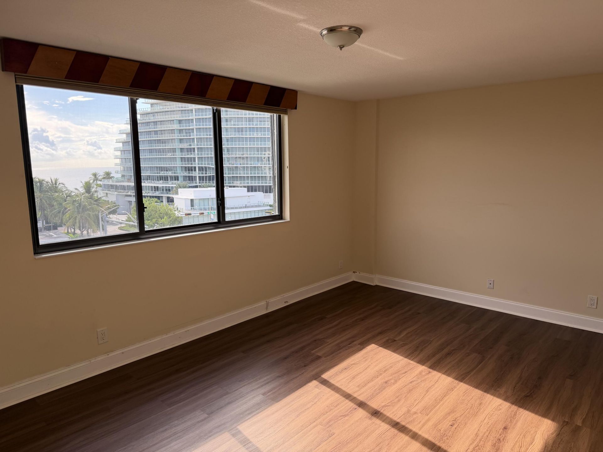 2300 NE 33rd Avenue, Unit 604, Fort Lauderdale, FL 33305 Photo