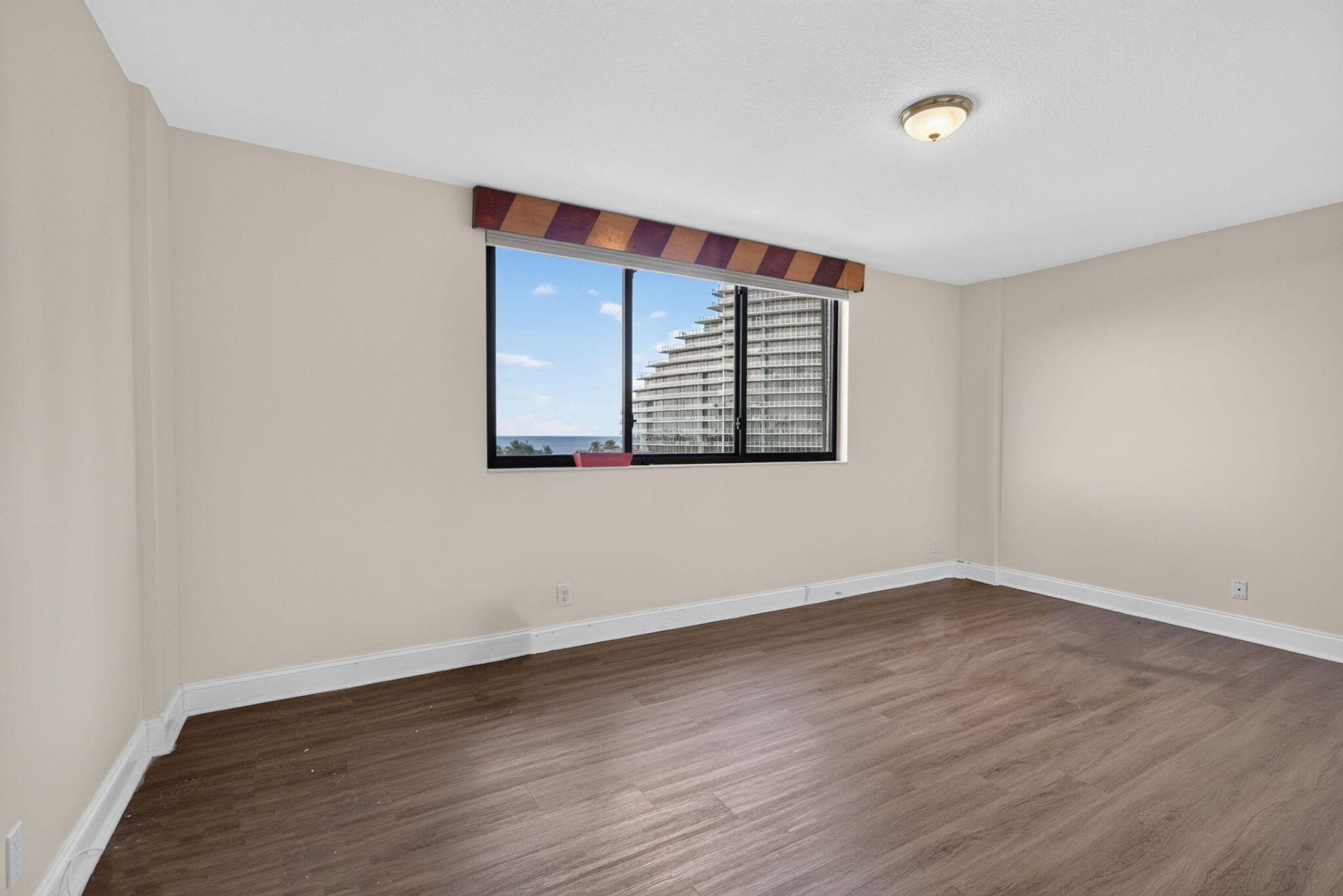 2300 NE 33rd Avenue, Unit 604, Fort Lauderdale, FL 33305 Photo