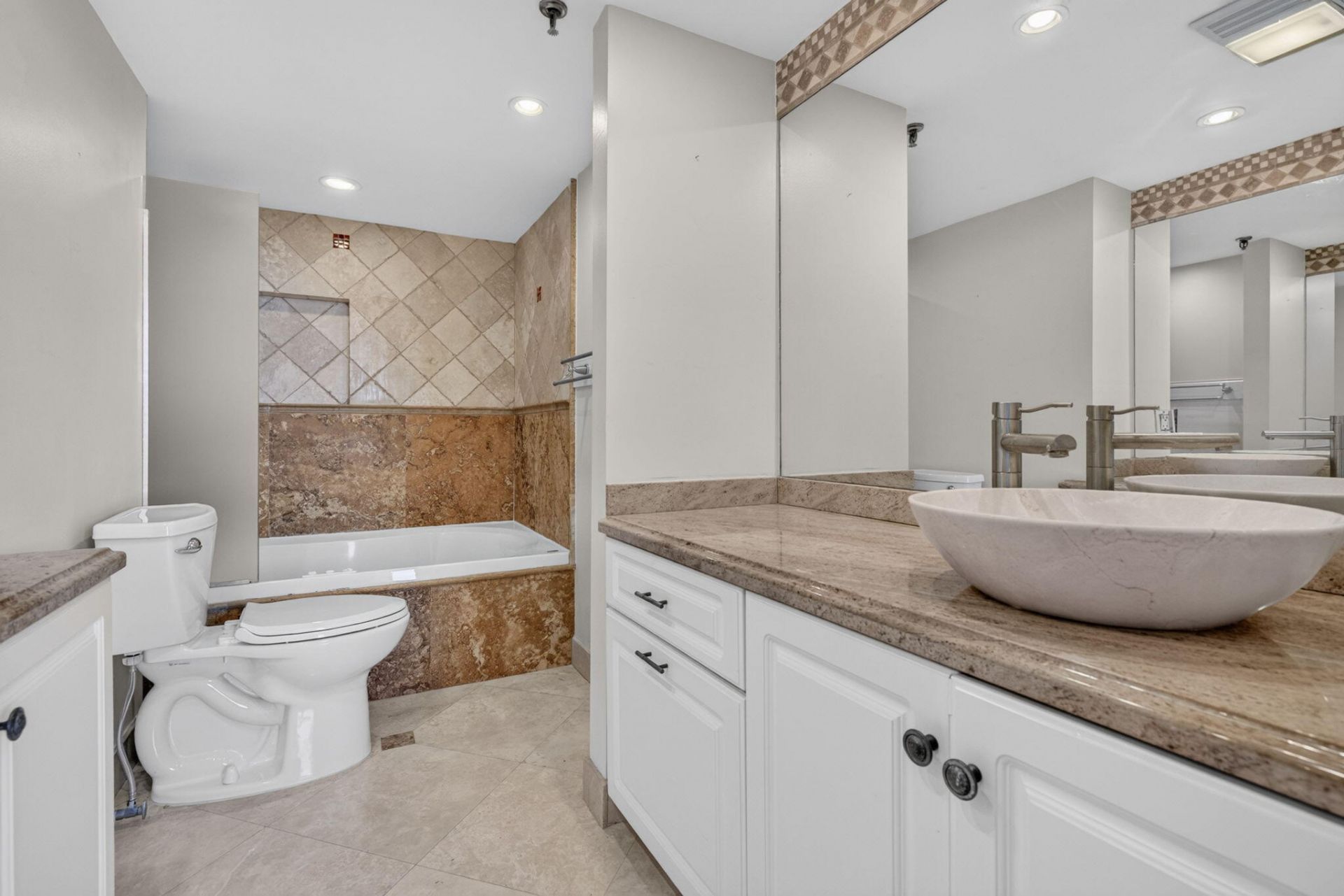 2300 NE 33rd Avenue, Unit 604, Fort Lauderdale, FL 33305 Photo