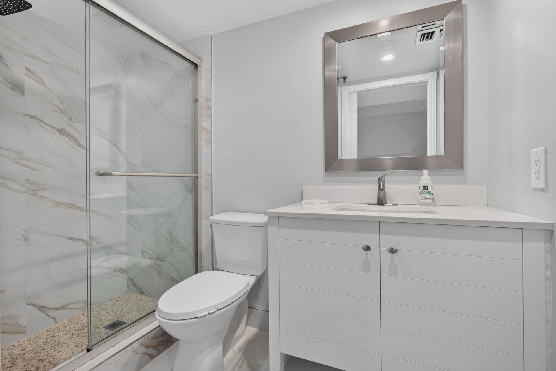 2300 NE 33rd Avenue, Unit 604, Fort Lauderdale, FL 33305 Photo