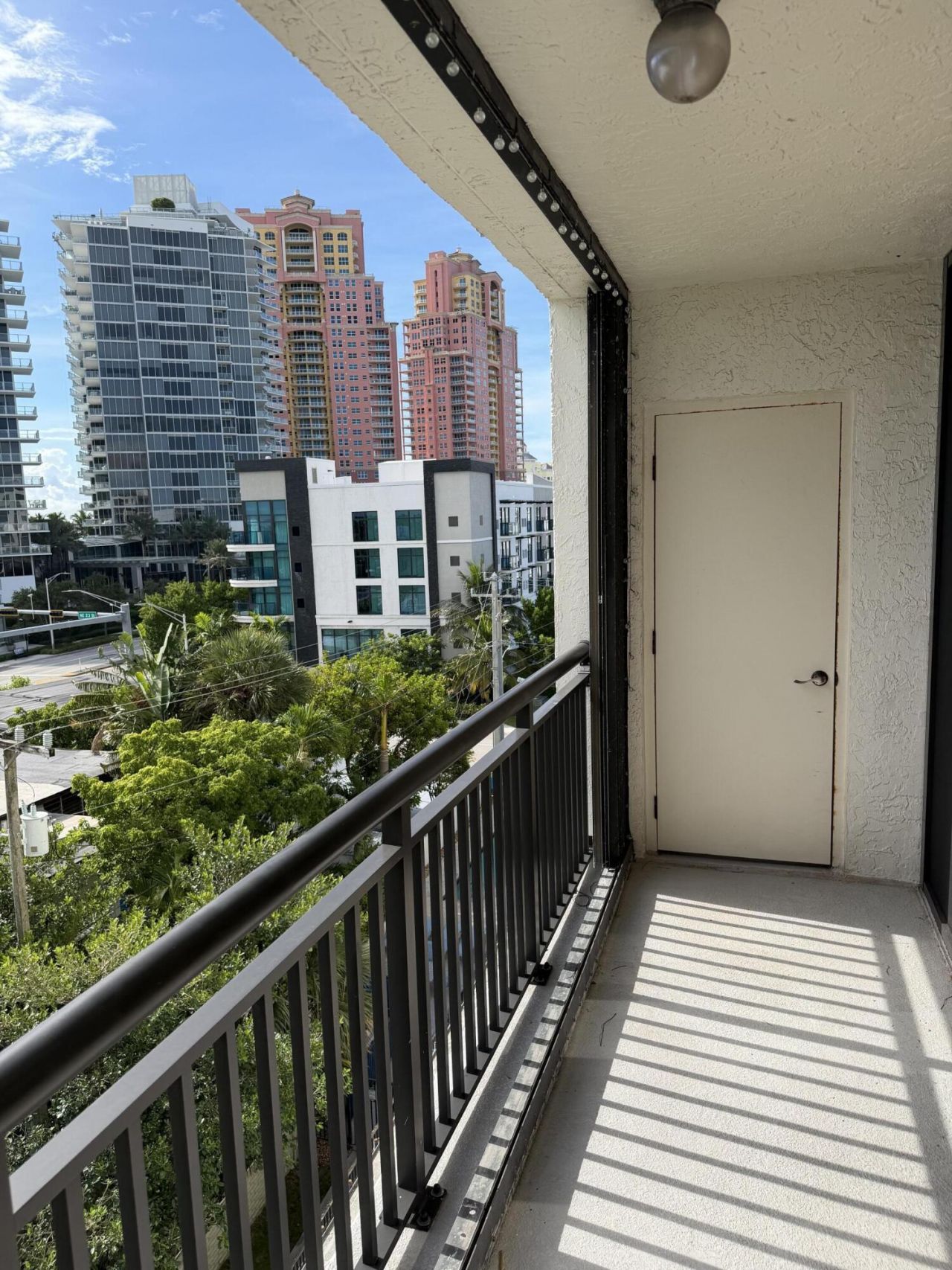 2300 NE 33rd Avenue, Unit 604, Fort Lauderdale, FL 33305 Photo