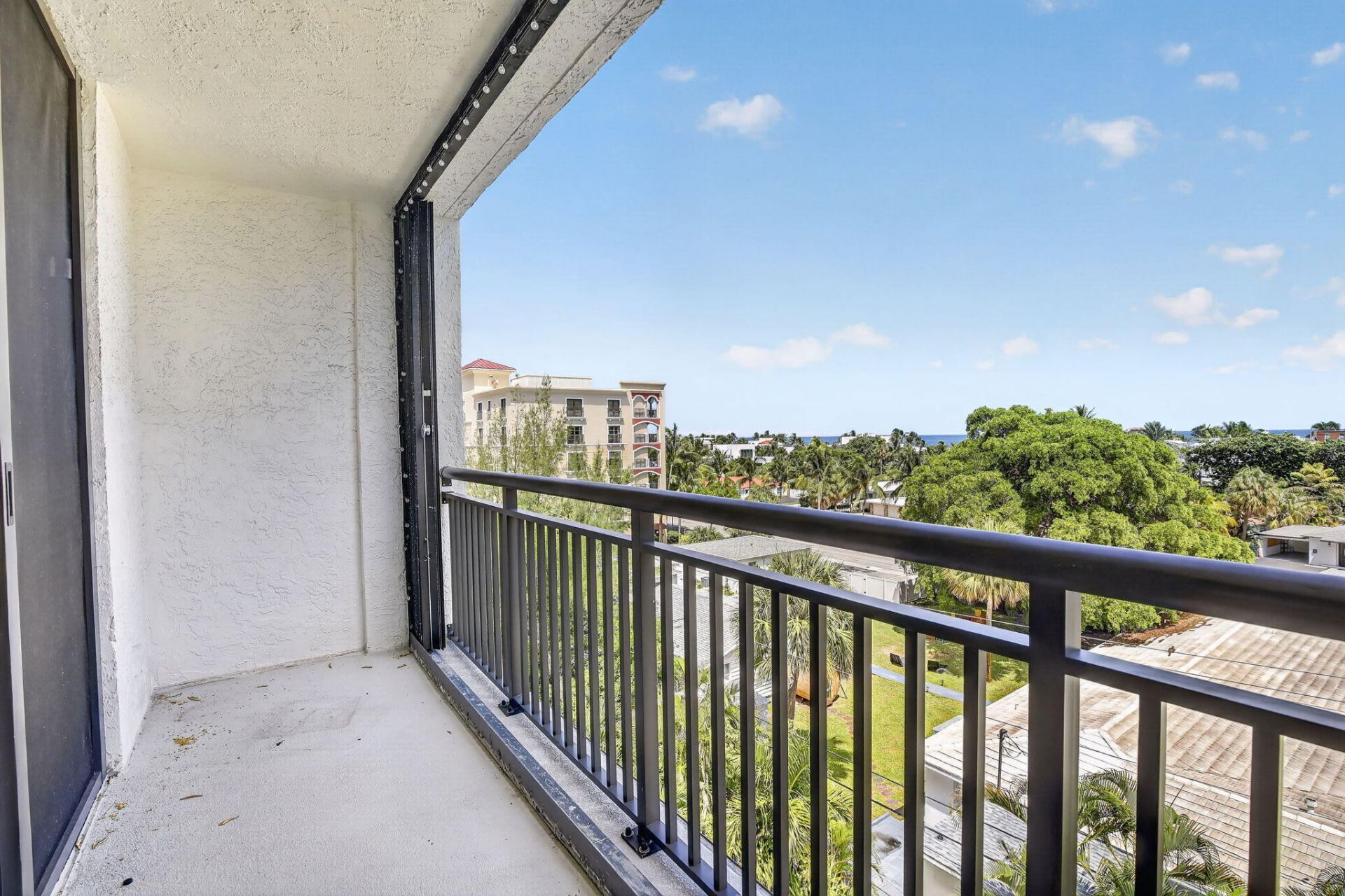 2300 NE 33rd Avenue, Unit 604, Fort Lauderdale, FL 33305 Photo