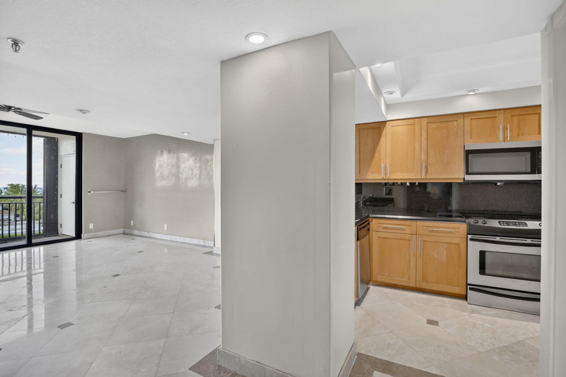 2300 NE 33rd Avenue, Unit 604, Fort Lauderdale, FL 33305 Photo