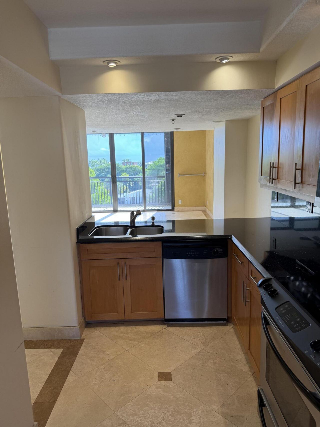 2300 NE 33rd Avenue, Unit 604, Fort Lauderdale, FL 33305 Photo